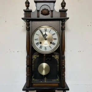 Настінний годинник з боєм