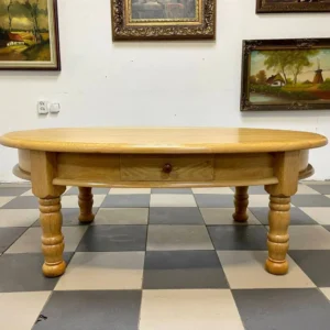 Стіл журнальний овальний дубовий масивний