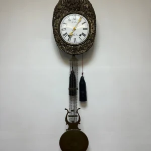 Великий механічний настінний годинник із функцією бою