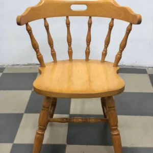 Стілець дерев'яний