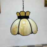 Люстра в стилі Тіффані