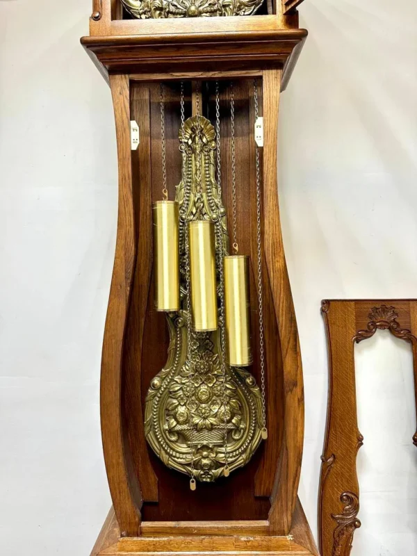 Підлоговий французький годинник