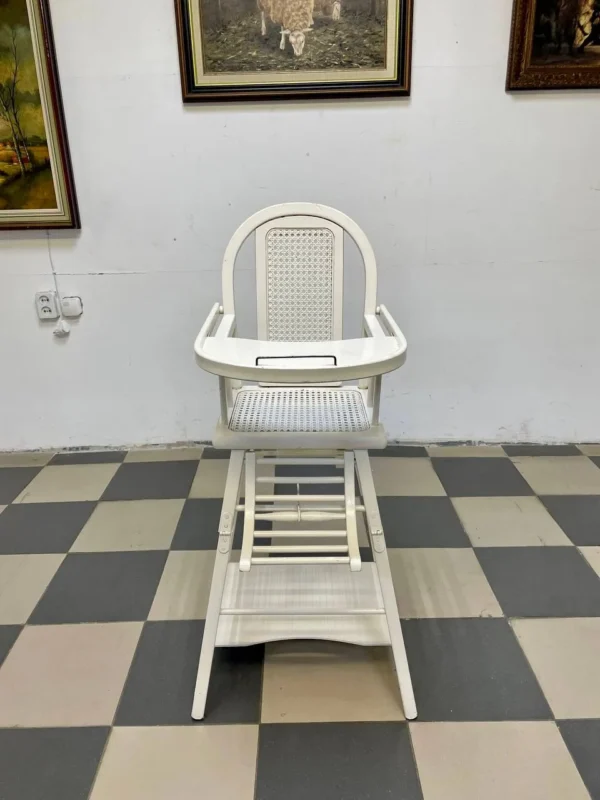 Стільчик для годування дитячий