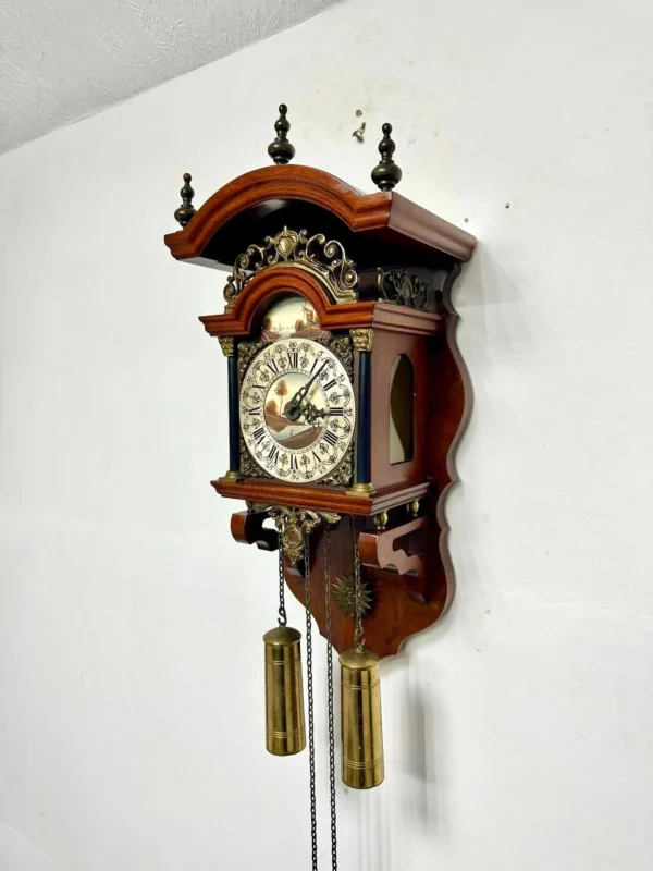Настінний годинник Sallander