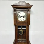 Настінний годинник