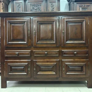 Високий буфет-шафа