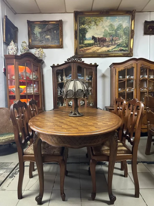 Настільна лампа