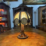 Настільна лампа