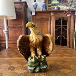 Декоративна скульптура орла