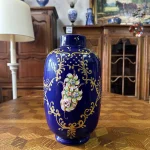 Вінтажна порцелянова ваза