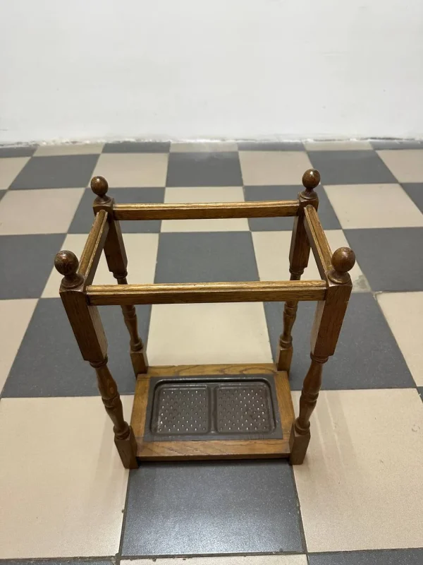 Підставка для парасольок