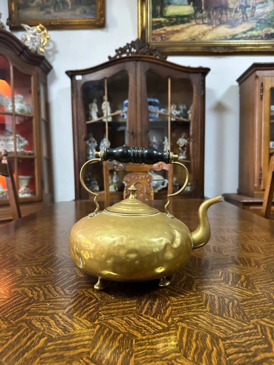 Латунний чайник