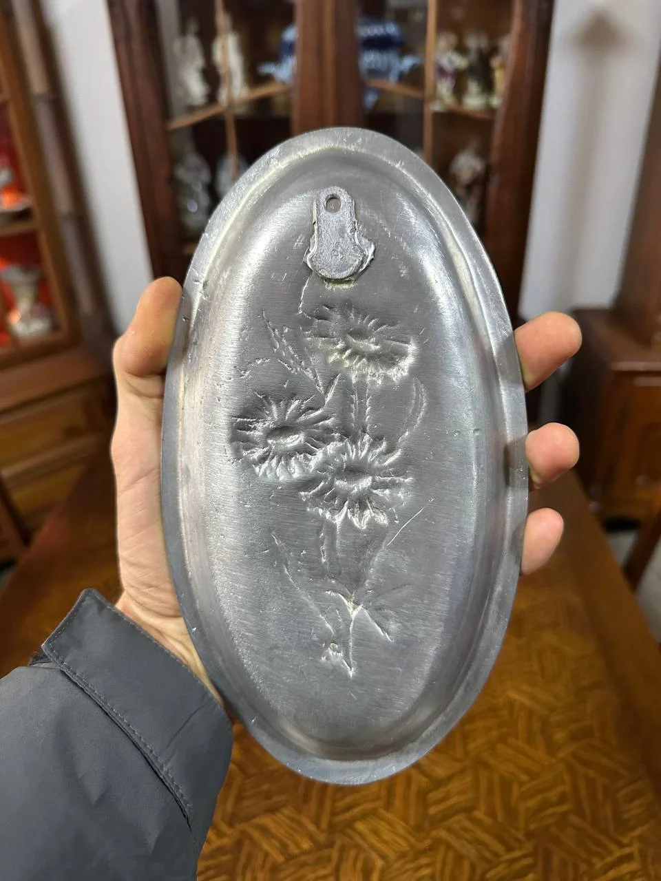 Олов’яне декоративне блюдо