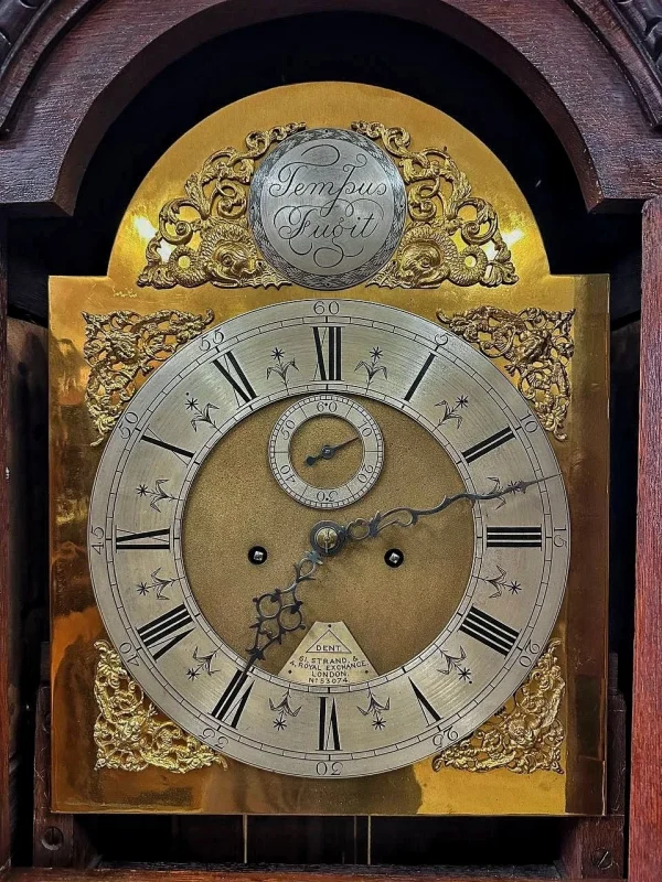 Підлоговий дубовий годинник з різьбленням
